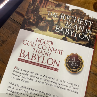 (#1 international bestseller) NGƯỜI GIÀU CÓ NHẤT THÀNH BABYLON - George S.Clason - First News – Võ Hưng Thanh dịch - bìa mềm