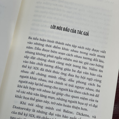 [tặng tấm postcard bức họa Ba Bậc Thầy] [bìa cứng in giới hạn 150c] BA BẬC THẦY BALZAC * DICKENS * DOSTOEVSKY – Stefan Zweig – Người dịch Nguyễn Tuấn Bình – Bình Book - NXB Tri Thức