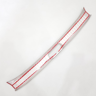 Ốp chống trầy cốp INOX dành cho Toyota INNOVA 2017-2019 – Bên Trong