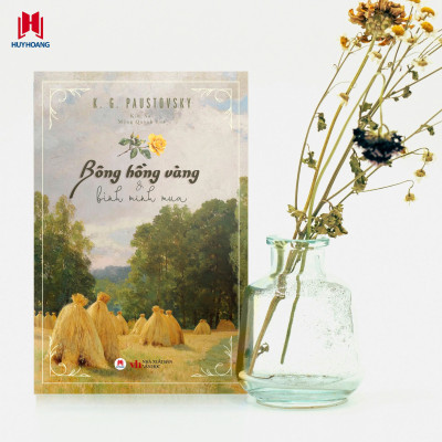 Bồng Hồng Vàng Và Bình Minh Mưa