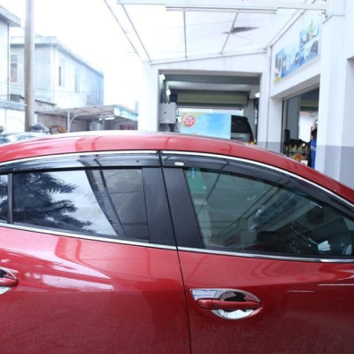 Bộ vè che mưa Fashion cho Mazda 3 2015-2019 Viền INOX cao cấp