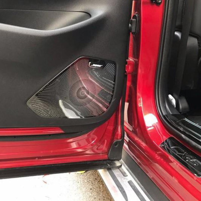 Ốp trang trí, bảo vệ màng loa dành cho xe Mazda CX5, CX-5 2018-2020 vân phay xước