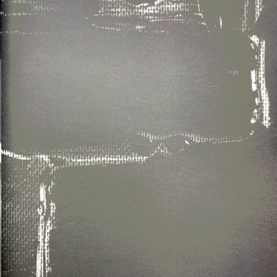 Im Re Giữa Khe Nhìn Đời