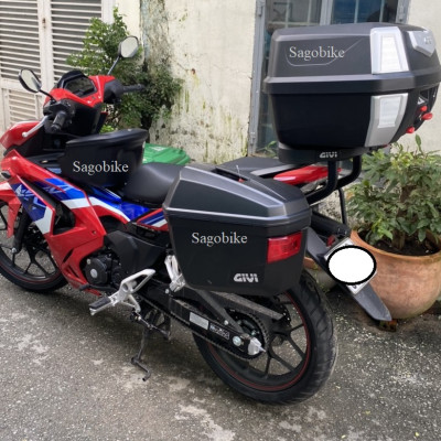 Baga givi HRX Winner X, Winner 150, baga HRX Winner X kèm đế M7MN-S có đèn hậu.