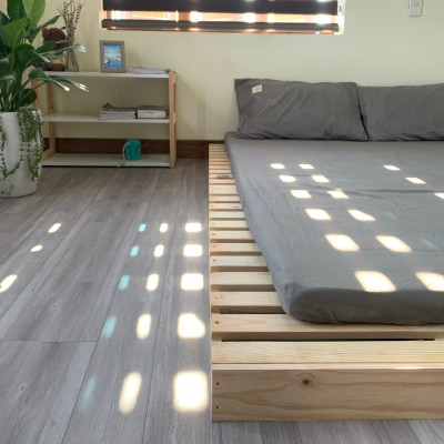 Giường ngủ gỗ CT09 Juno Sofa màu vàng nhạt 