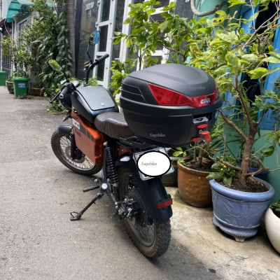 Thùng Givi B27N gắn cho xe máy điện Datbike Weaver 200, thùng Givi B27N và baga gắn cho Weaver200