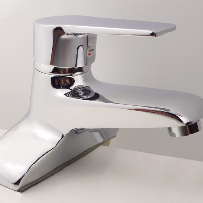 Vòi Lavabo nóng lạnh 2 chân Đồng mạ Chrome Eurolife EL-AZA03-1 (Trắng bạc)