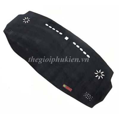 Thảm nhung taplo chống nắng KIA Rondo