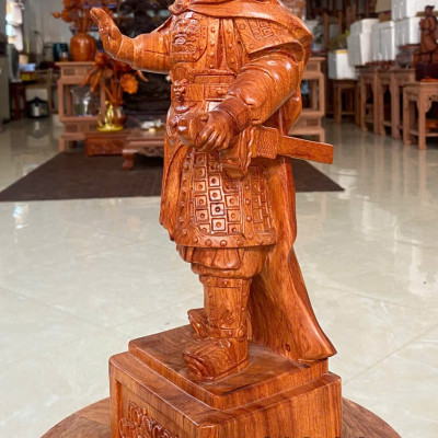 Tượng vua quang trung nguyễn Huệ bằng gỗ hương đá kt cao 30x11x9cm