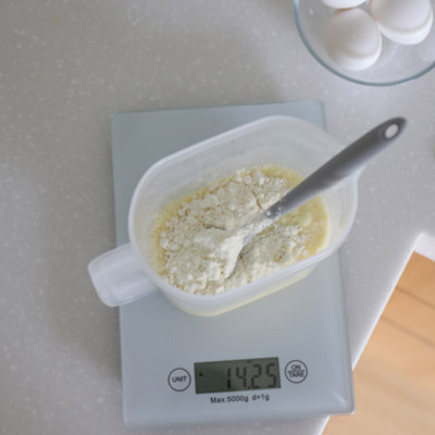 Hộp bảo quản thực phẩm có tay cầm 1000ml - Hàng nội địa Nhật Bản