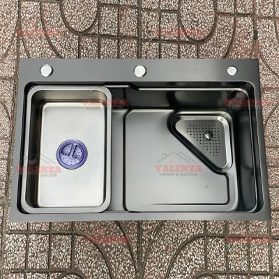 Chậu rửa bát 1 hố 6845 Valenza inox 304 nano đen dày 3li kèm khay đựng, bộ xả, rổ lnox lỗ-Hàng đẹp