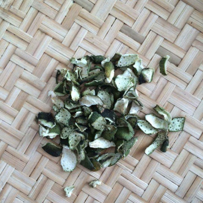 Dầu gội thảo mộc ngăn ngừa rụng tóc sau sinh