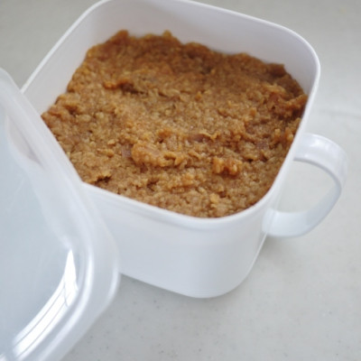 Hộp bảo quản thực phẩm nắm mềm, có tay cầm 800ml - Hàng nội địa Nhật Bản