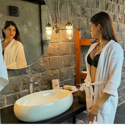 CHẬU RỬA MẶT, LAVABO ELIP NHẬP KHẨU CAO CẤP CHÍNH HÃNG GROVES GRVC 065 (men đẹp sáng 100 năm) (CHẬU)