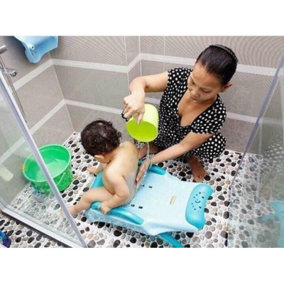 Ghế gội đầu cho bé trai - Màu ngẫu nhiên