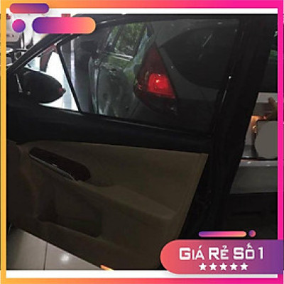 Bộ rèm chắn nắng vải lưới gắn nam châm hút dành cho TOYOTA CAMRY 2019-2020