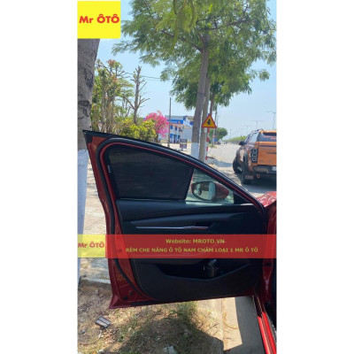 RÈM CHE NẮNG NAM CHÂM CHO XE MAZDA 3 2020-2021 SEDAN . 