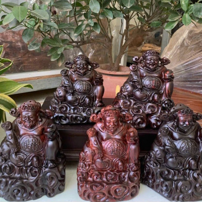 Tượng thần tài bằng gỗ trắc đỏ đen kt 15×13×8cm 