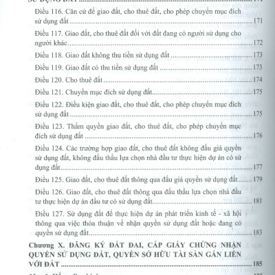 Luật Đất Đai Năm 2024 Và Án Lệ Giải Quyết Vụ Án, Vụ Việc Về Đất Đai Trong Thực Tiễn Xét Xử (Sách tham khảo) - PGS.TS. Nguyễn Thị Ngọc Hoa (Chủ biên)