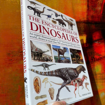 Sách - The Encyclopedia of Dinosaurs by Dougal Dixon - Sách về khủng long, tiếng anh