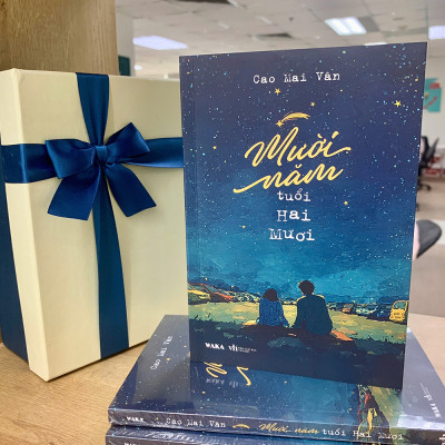 Sách - Mười năm tuổi hai mươi