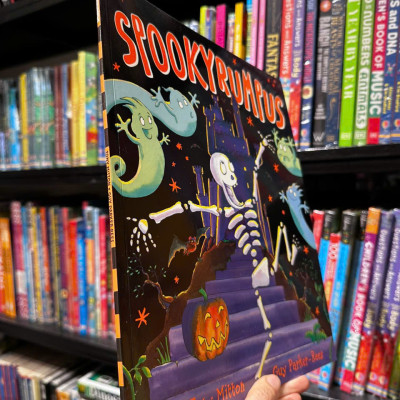 Sách - Spookyrumpus by Tony Mitton - Sách ngoại văn, sách thiếu nhi tiếng Anh, bìa mềm, nhập khẩu UK