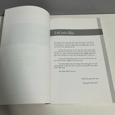 Sách - Tóm Tắt - Bài Tập - Trắc Nghiệm Kinh Tế Vĩ Mô (Trường ĐH Kinh Tế TP. Hồ Chí Minh)