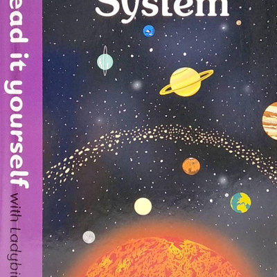 Our Solar System - Read It Yourself with Ladybird Level 4 (Hardcover)