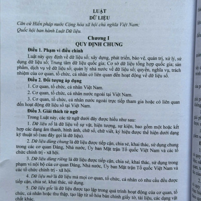 Sách Hệ Thống Toàn Văn 18 Văn Bản Luật được thông qua tại Kỳ họp thứ 8, Quốc hội khóa 15 (V2552T)