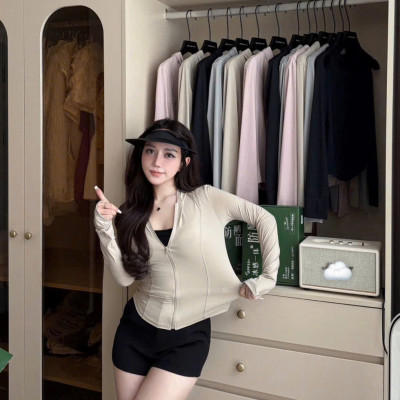 SET HỘP MŨ VÀ KHẨU TRANG DÁN LIỀN DÀNH CHO NỮ