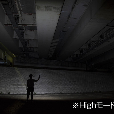 Gentos GZ-123 dòng đèn làm việc tiện dụng hàng nhập khẩu chính hãng có chân đế với nam châm hút mạnh mẽ cùng móc khóa treo đa năng có thể điều chỉnh thích hợp sử dụng trong nhiều trường hợp