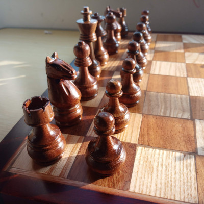 Bộ bàn cờ vua gỗ gỗ cao cấp 