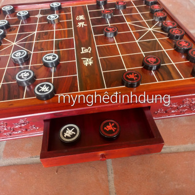 Bàn cờ tướng ngăn kéo bằng gỗ trắc kt 50×56×8cm +quân cờ sừng kt 3.7×1.5cm cao cấp 