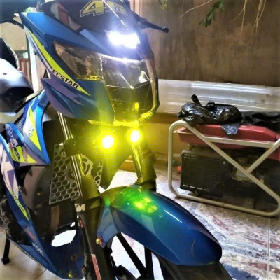 Đèn Trợ Sáng Bi Cầu L4 T20 Xe Máy ô tô– Cốt Vàng Pha Trắng, Mẫu Mới Siêu Gom, Loại Xịn