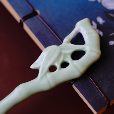 TRÂM CÀI TÓC CÂY TRE TRÚC BẰNG GỐM SỨ ĐỘC ĐÁO CÓ HỘP ĐỰNG