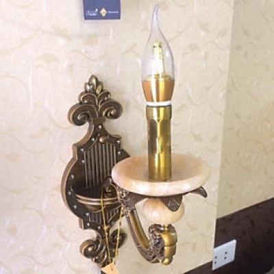 Đèn treo tường nến