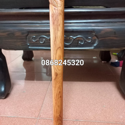Gậy batoong dành cho người già bằng gỗ hương đá kt 13,5×4×9,1cm