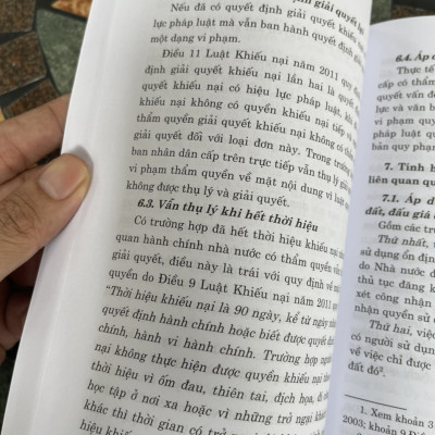 (Sách chuyên khảo) GIẢI QUYẾT TRANH CHẤP HÀNH CHÍNH TRONG LĨNH VỰC QUẢN LÝ ĐẤT ĐAI  PHÁT HIỆN VI PHẠM VÀ XỬ LÝ VƯỚNG MẮC– Nguyễn Quang Đạo -NXB CT Quốc Gia Sự Thật
