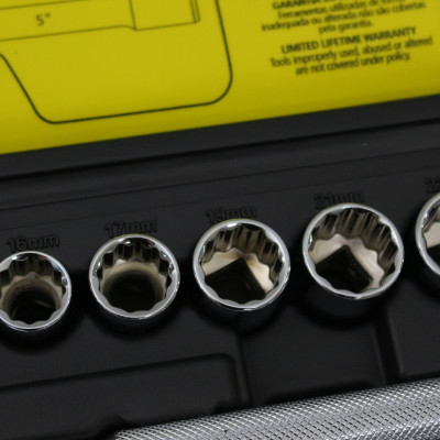 Đầu tuýp 1/2 inch DR (14 chi tiết) 12PT MET Stanley 86-501