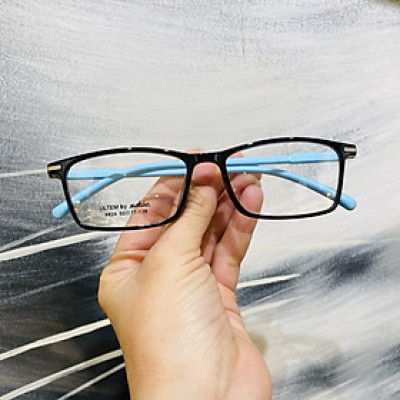 Gọng kính nhựa ultem siêu nhẹ siêu bền hợp thời trang Ouress 8824