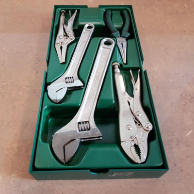 Bộ khay mỏ lết & kìm 5 chi tiết  SATA 09909