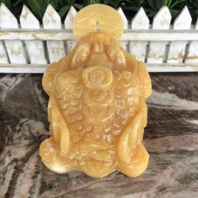 Tượng Cóc Ba Chân, Cóc Ngậm Tiền, Thiềm Thừ phong thủy chiêu tài lộc đá ngọc hoàng long - Dài 12 cm