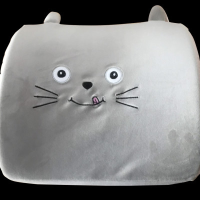 Gối tựa lưng văn phòng cao su non A kích thước 34 x 34 cm x 6/10cm