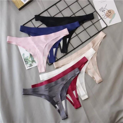 Quần Lót Lọt Khe Bóng Viền Gấp