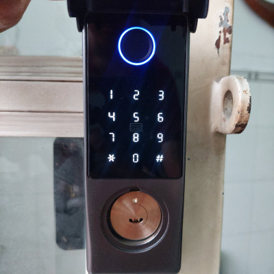 KHÓA THẺ TỪ - VÂN TAY 1 MẶT SAFARISG KC-01, DÙNG APP QUẢN LÝ NGƯỜI DÙNG TRÊN ĐIỆN THOẠI - BLUETOOTH / WIFI ( TÙY CHON) - HÀNG NHẬP KHẨU