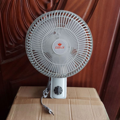 Quạt Treo Tường Tường Lồng Nhựa Lifan T-109 - Xám Trắng - Hàng chính hãng