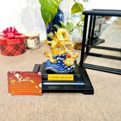 Tượng Rồng phong thủy nhả ngọc dát vàng MT Gold Art M02 (17x20x24cm)- Hàng chính hãng, quà tặng dành cho sếp, khách hàng, đối tác