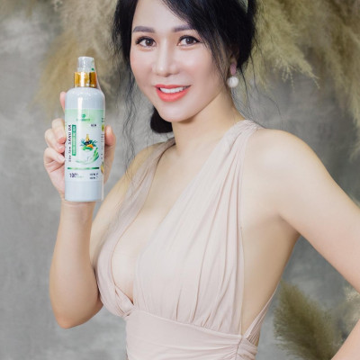 Sữa Tắm Sáng Da Thiên Nhiên Mẹ Ken 250ML - Dưỡng ẩm, trắng da, chống lão hoá, mờ thâm