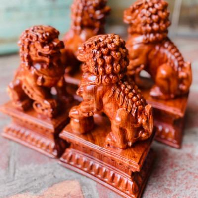 Cặp tượng kỳ lân phong thủy hút tài lộc bằng gỗ hương đá kt cao 30×12×18cm