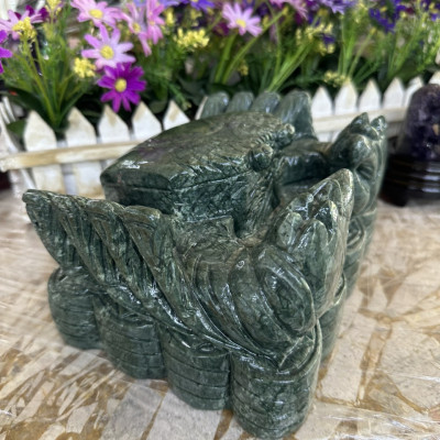 Tượng con Cua phong thủy đá ngọc Ấn Độ đặt bàn làm việc - Dài 20 cm